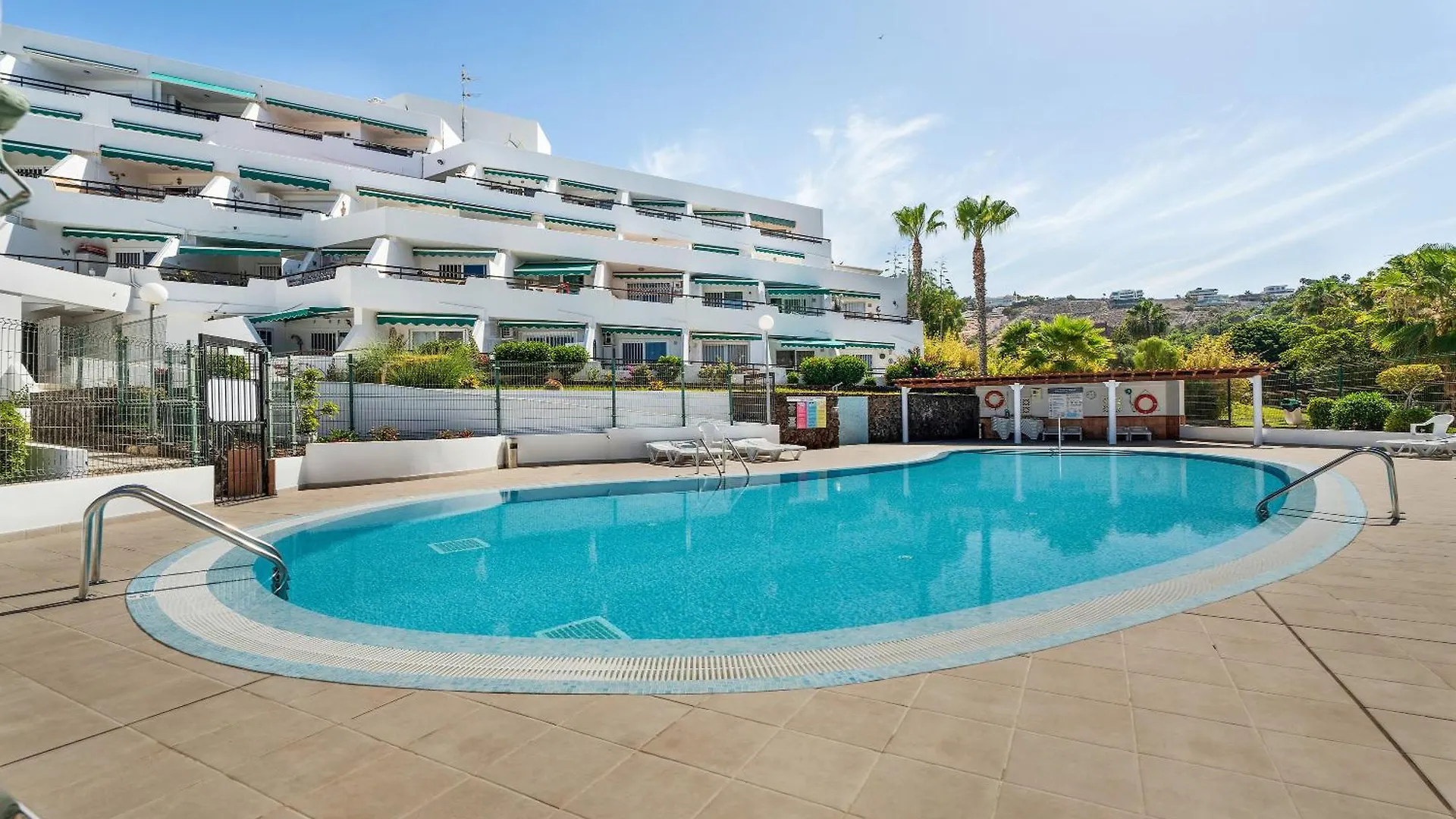 Las Flores 407 Playa Fanabe Apartment
